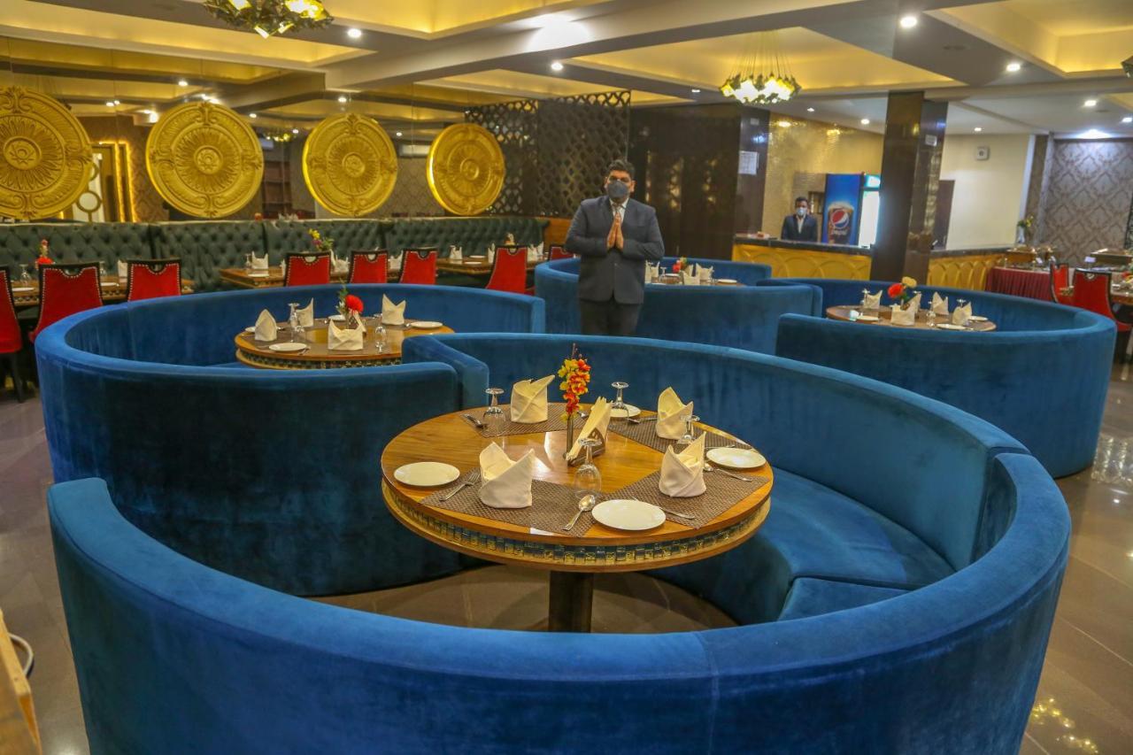 Four Leaf Hotel,Budaun Экстерьер фото